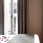 Theoreme Hotel